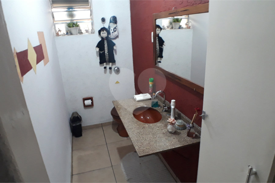 Casa Térrea à venda com 5 quartos, sendo 2 suítes,  em Parada Inglesa, São Paulo, SP