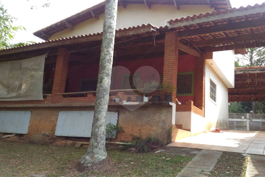 Casa à venda com 3 quartos, sendo 1 suíte,  em Jundiaizinho (terra Preta), Mairiporã, SP