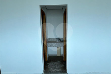 Oportunidade! Sala Comercial de 74m² com Estrutura Completa