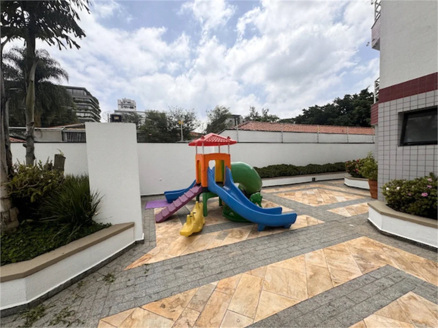 Cobertura à venda com 3 suítes em Cidade Monções, São Paulo, SP