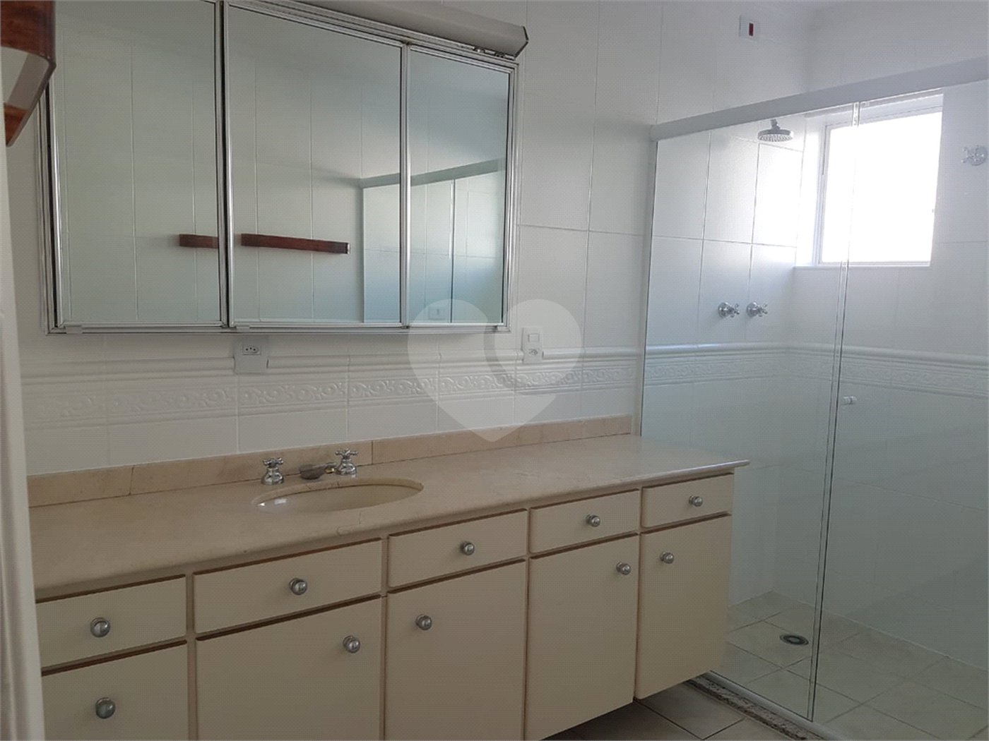 Apartamento à venda com 3 quartos, sendo 1 suíte, em Jardim Paulista, São Paulo, SP