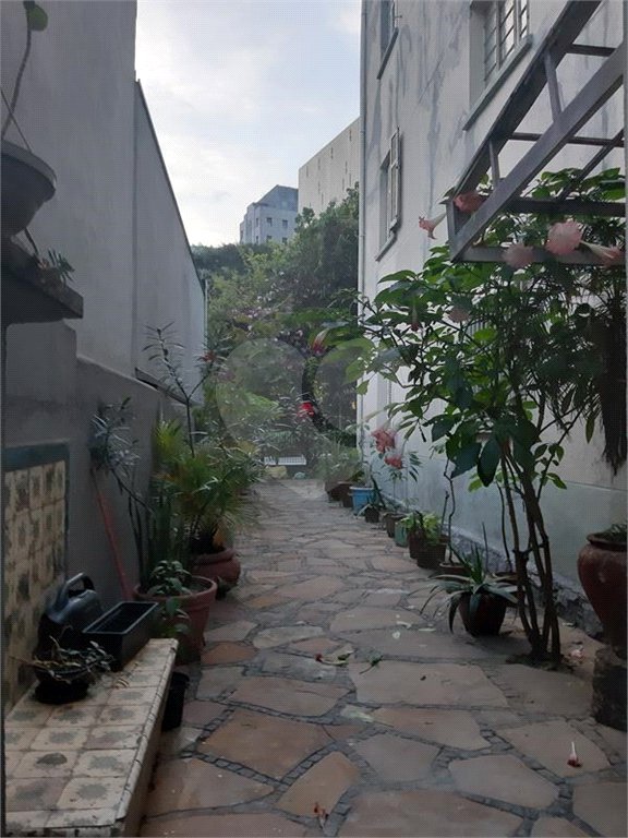 Apartamento à venda com 2 quartos em Cerqueira César, São Paulo, SP