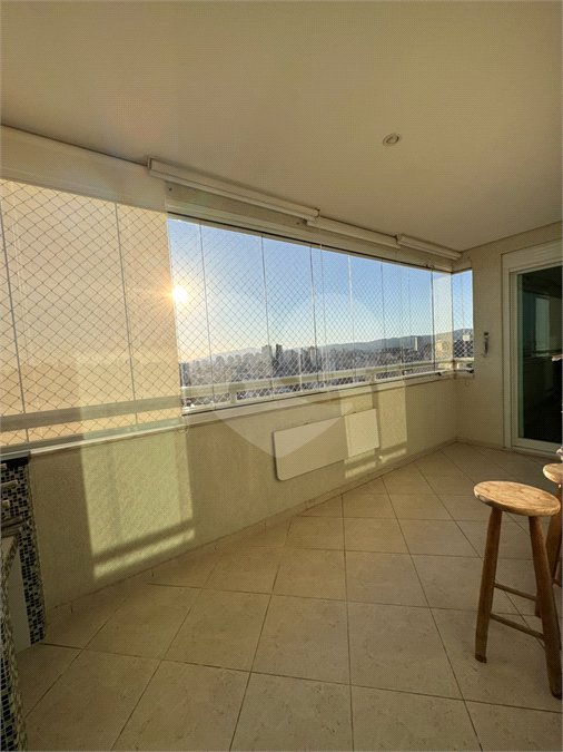 Apartamento à venda com 3 quartos, sendo 1 suíte,  em Vila Dom Pedro II, São Paulo, SP