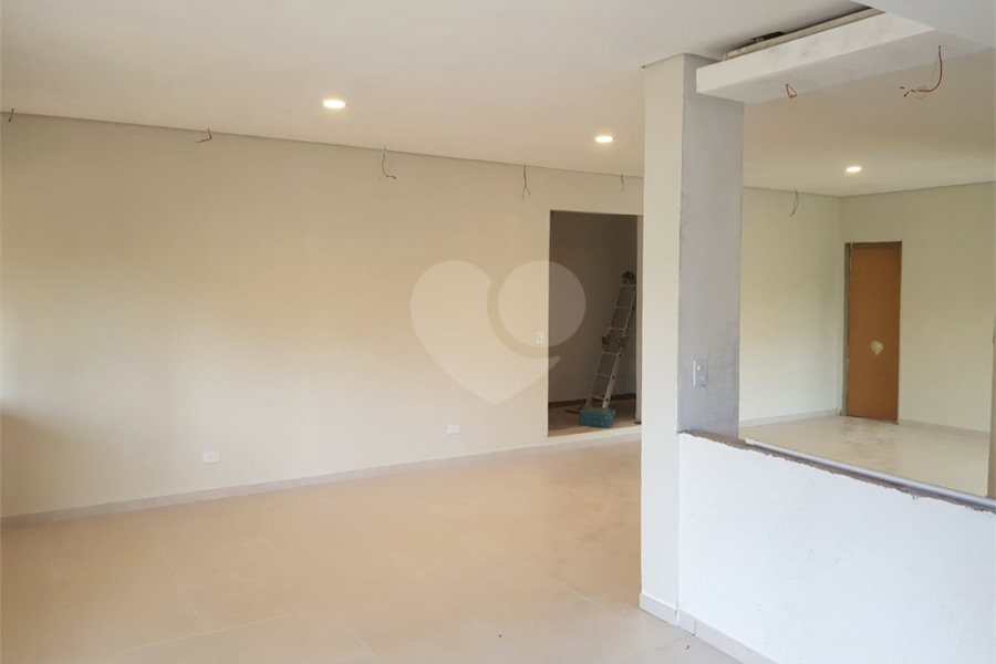 Chácara à venda com 4 quartos, sendo 1 suíte, no Centro, Biritiba-mirim, SP
