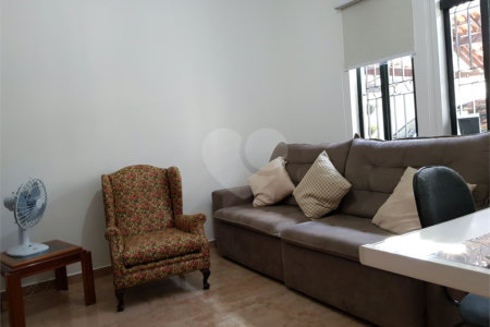 Casa à venda com 3 quartos, sendo 1 suíte, no condomínio City Campo Grande, São Paulo - SP