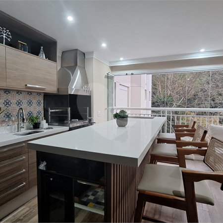 Apartamento à venda com 3 quartos, sendo 1 suíte,  em Vila Leonor, São Paulo, SP