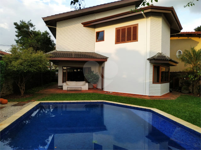 Casa à venda com 3 suítes em Interlagos, São Paulo, SP