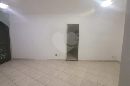 Casa Térrea à venda com 3 quartos em Campo Grande, Rio de Janeiro, RJ