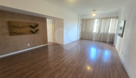 Apartamento à venda com 3 quartos, sendo 1 suíte,  em Tijuca, Rio de Janeiro, RJ