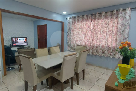 Casa à venda com 3 quartos, sendo 1 suíte, em Vila Jardini, Sorocaba, SP