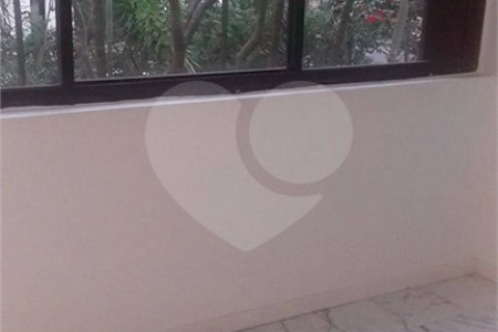 Apartamento à venda com 3 quartos, sendo 1 suíte,  em Jardim Parque Morumbi, São Paulo, SP