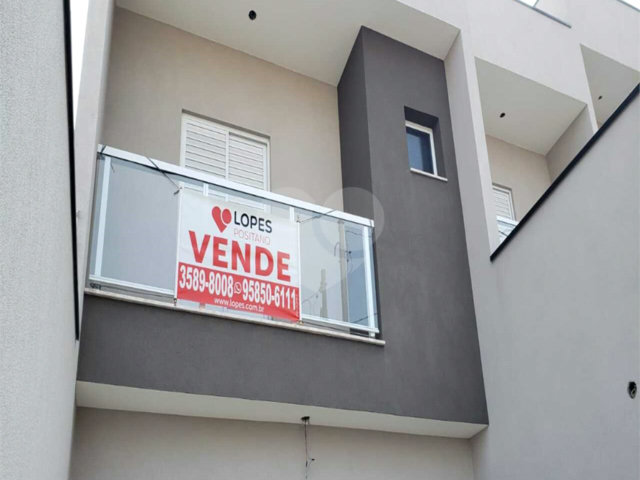 Sobrado à venda com 3 quartos, sendo 1 suíte,  em Vila Romero, São Paulo, SP