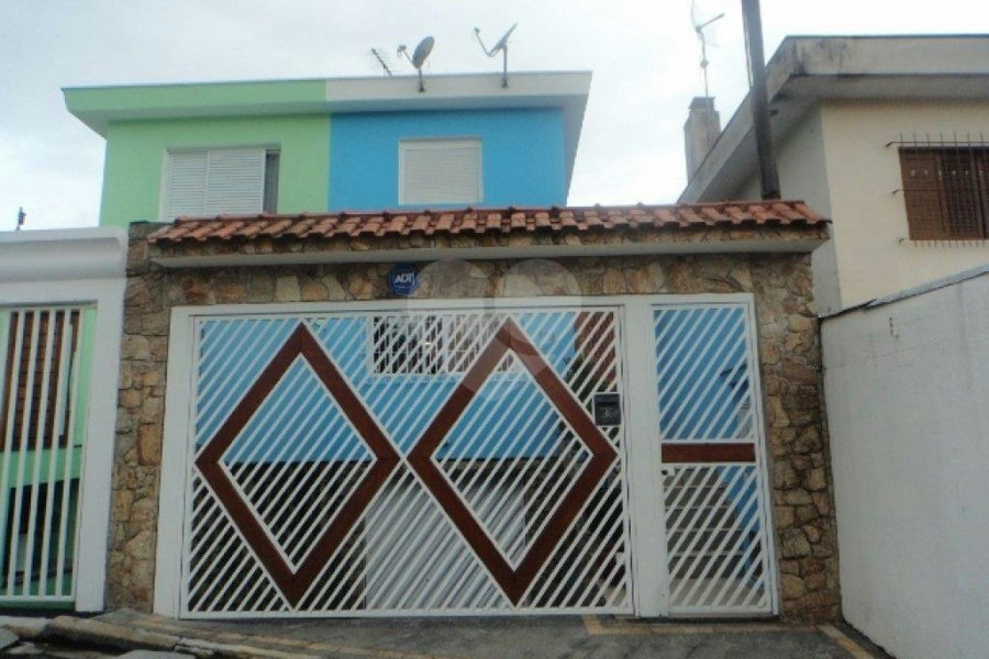 Sobrado à venda com 3 quartos, sendo 1 suíte, em Vila Guilherme, São Paulo, SP