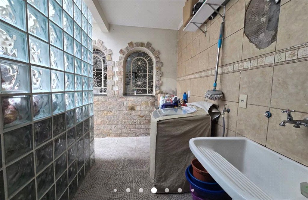 Casa à venda com 4 quartos, sendo 3 suítes,  em Vila Rosália, Guarulhos, SP