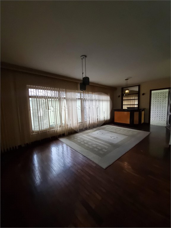 Casa à venda com 3 quartos, sendo 1 suíte,  em Jardim Leonor Mendes de Barros, São Paulo, SP