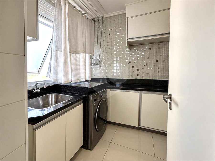 Apartamento à venda com 3 suítes em Baeta Neves, São Bernardo do Campo, SP