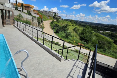 Casa com 3 dormitórios à venda, 265 m² por R$ 1.100.000,00 - Centro - Igaratá/SP