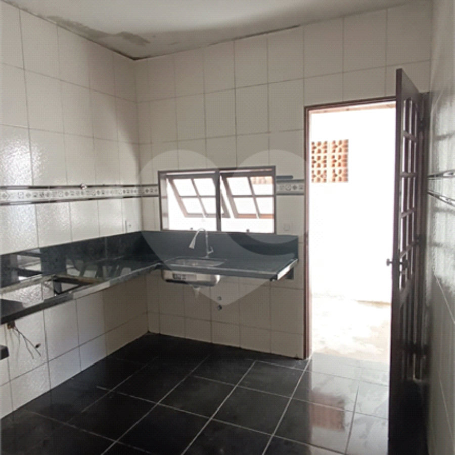 Casa à venda com 2 quartos em Parque Morumbi, Mogi das Cruzes, SP