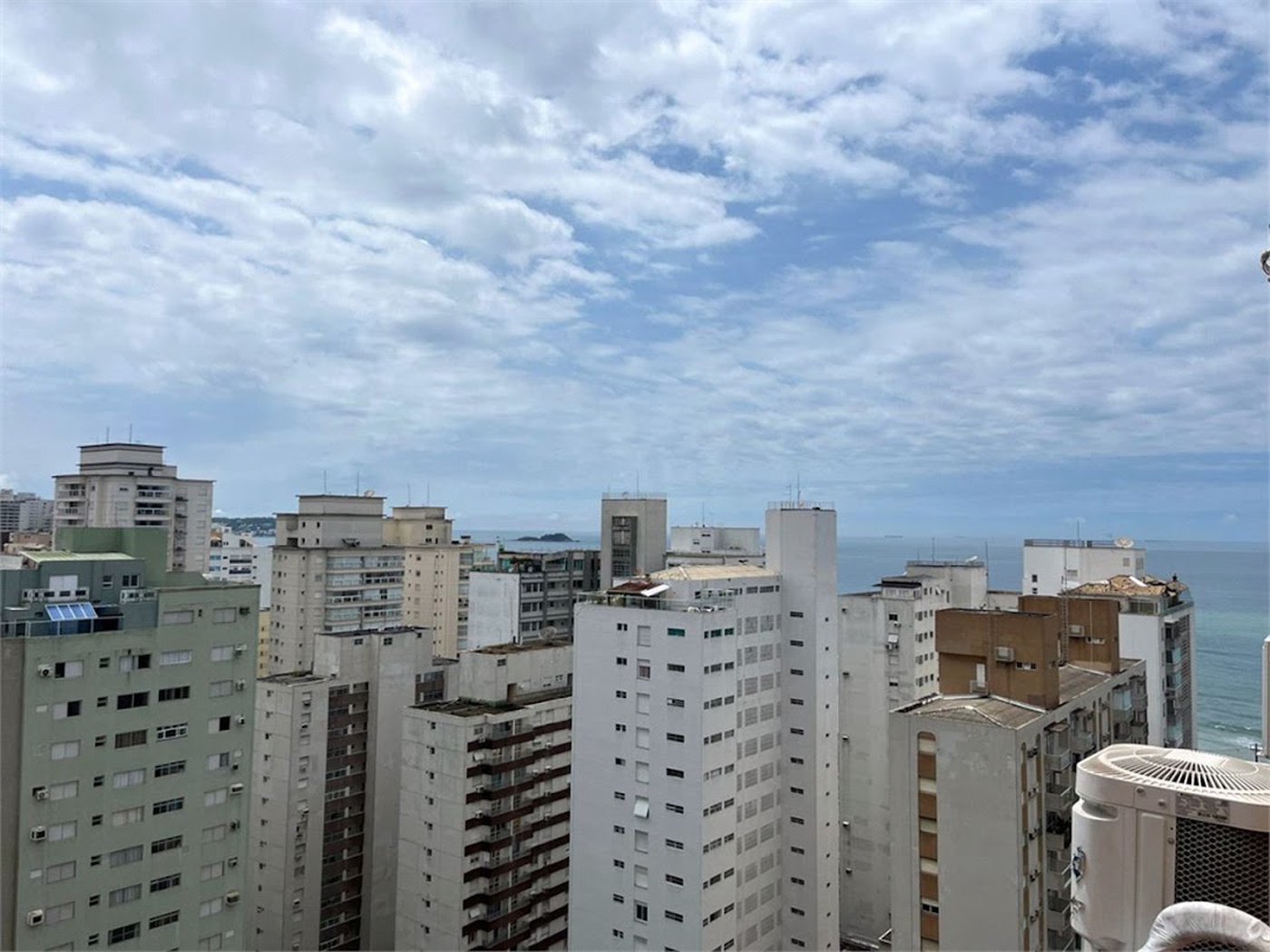 Apartamento com 1 dormitório à venda, 68 m² por R$ 280.000,00 - Pitangueiras - Guarujá/SP