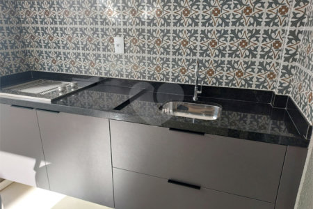 Casa à venda com 3 quartos, sendo 1 suíte, no condomínio Tirreno, Sorocaba - SP