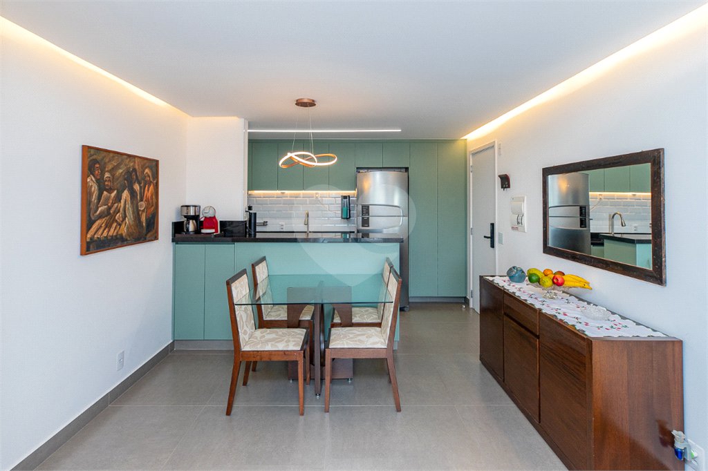 Apartamento à venda com 3 quartos, sendo 2 suítes, em Santo Amaro, São Paulo, SP