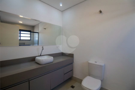 Casa à venda com 3 quartos, sendo 1 suíte, em Brooklin Paulista, São Paulo, SP