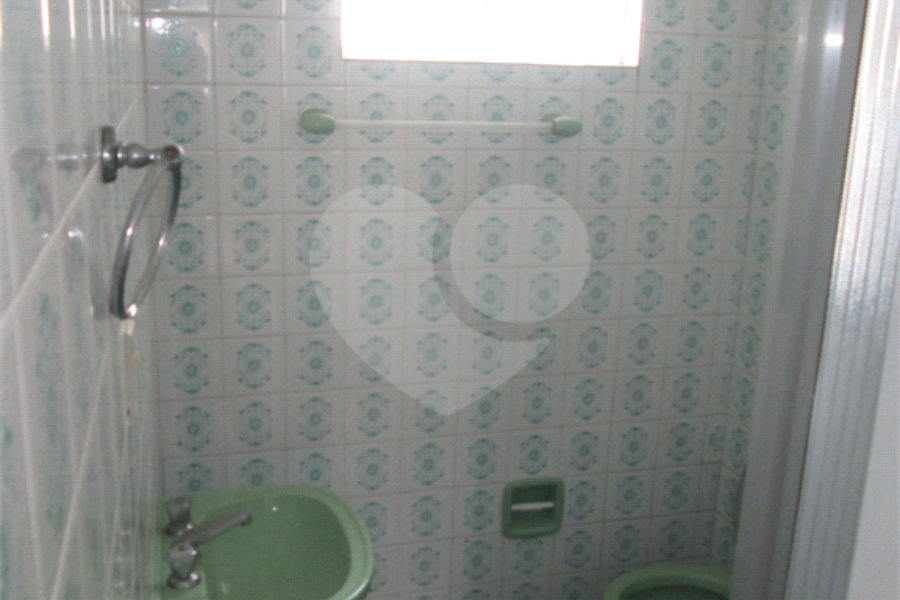 Sobrado à venda com 3 quartos em Horto, São Paulo, SP