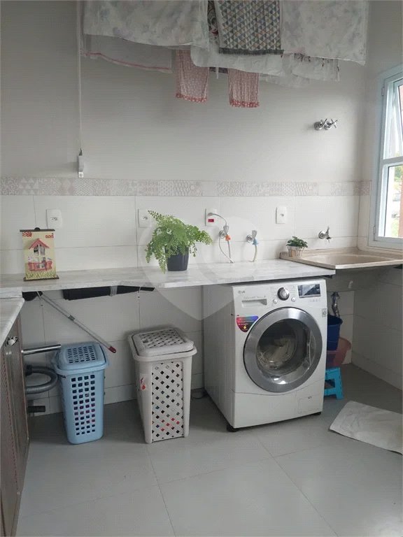 Casa à venda ou para alugar com 4 quartos, sendo 1 suíte, no condomínio Colinas de Inhandjara, Itupeva - SP
