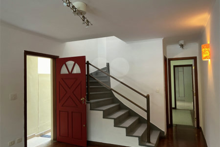 Sobrado à venda com 3 quartos, sendo 1 suíte, em Chácara Santo Antônio, São Paulo, SP