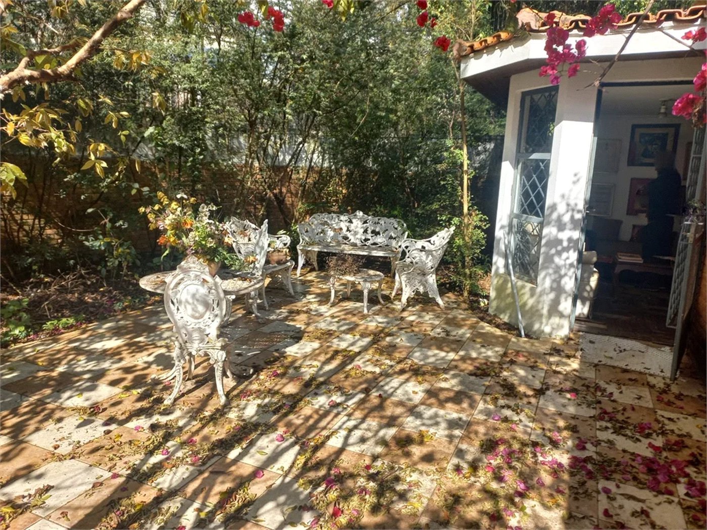 Casa à venda com 3 quartos, sendo 2 suítes,  em Morumbi, São Paulo, SP