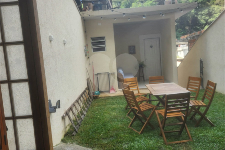 Sobrado à venda com 4 quartos, sendo 1 suíte, em Tremembé, São Paulo, SP