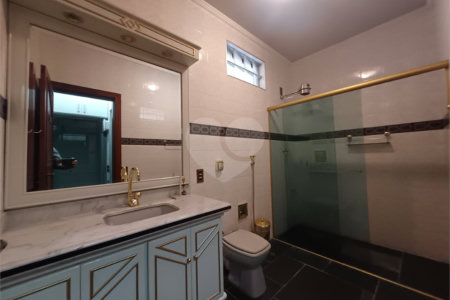 Casa à venda com 6 suítes no condomínio Portal da Raposo, Sorocaba - SP