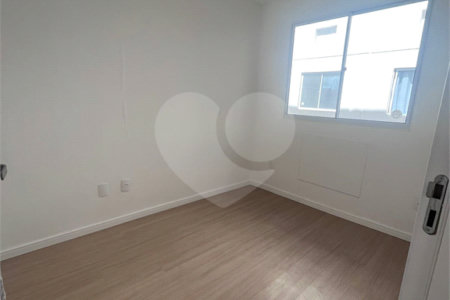 Apartamento à venda com 2 quartos em Guaratiba, Rio de Janeiro, RJ