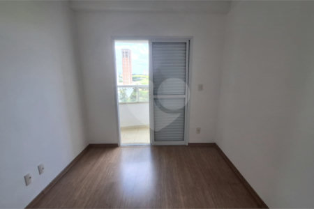 Apartamento à venda com 3 quartos, sendo 1 suíte,  em Parque Campolim, Sorocaba, SP