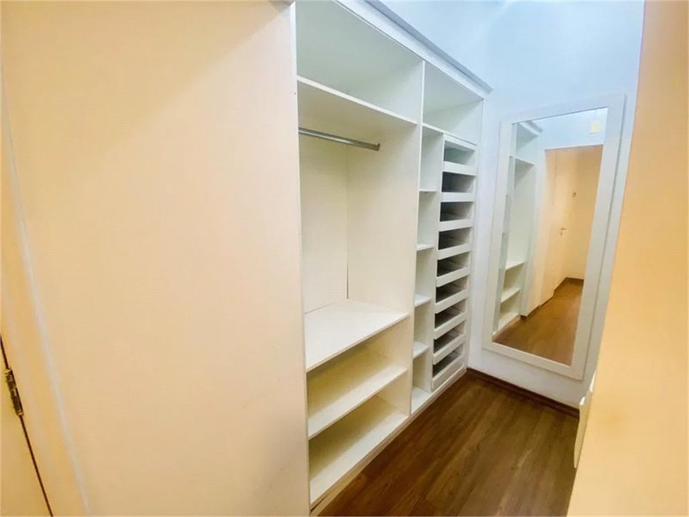 Apartamento à venda com 2 quartos, sendo 1 suíte, em Vila Suzana, São Paulo, SP