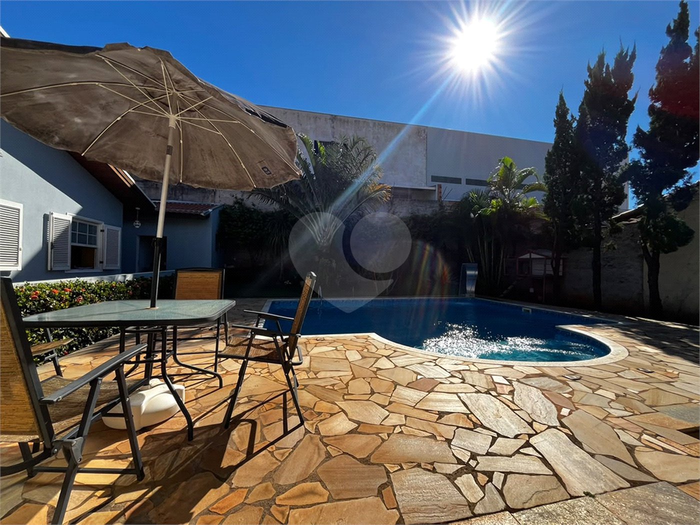 Casa à venda com 3 quartos, sendo 1 suíte, em Vila Nastri, Itapetininga, SP