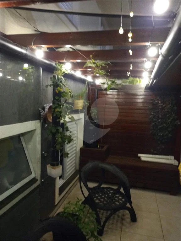 Sobrado à venda com 3 suítes em Vila Mazzei, São Paulo, SP