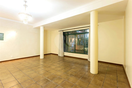 Casa à venda com 3 quartos, sendo 1 suíte, em Chácara Santo Antônio, São Paulo, SP