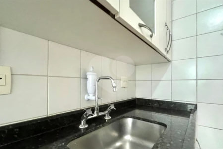 Apartamento à venda com 3 quartos, sendo 1 suíte,  em Vila Campestre, São Paulo, SP