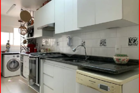 Apartamento à venda com 3 quartos, sendo 1 suíte, em Alto da Lapa, São Paulo, SP