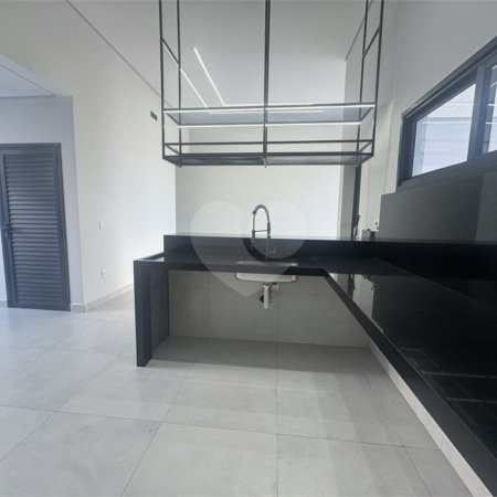 Casa à venda com 3 quartos, sendo 1 suíte, no condomínio Residencial Villagio Wanel, Sorocaba - SP