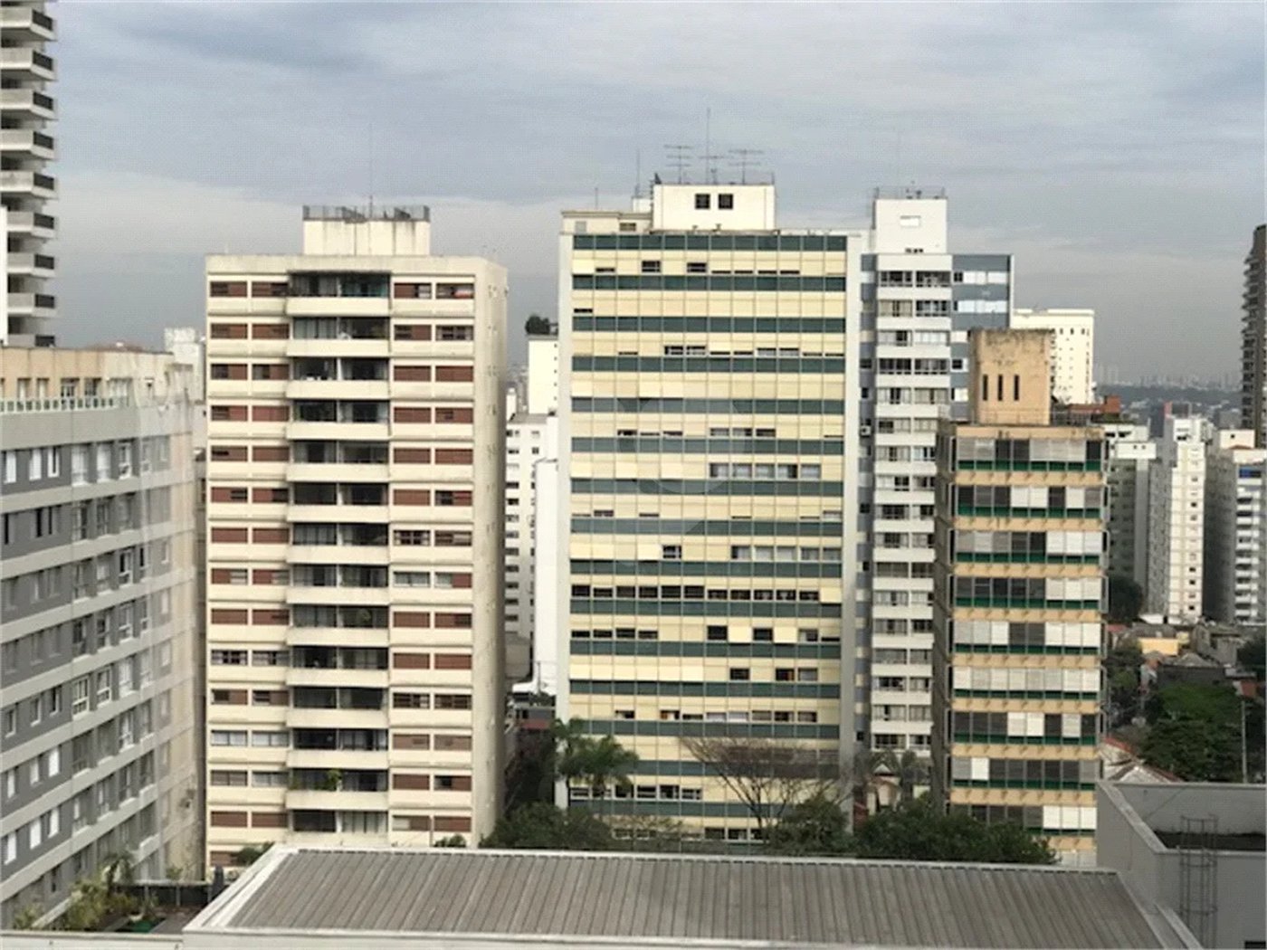 Apartamento com 3 suítes à venda no Jardim América - SP