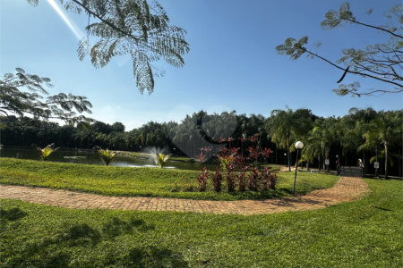 Terreno à venda no condomínio Village do Lago, Três Lagoas - MS