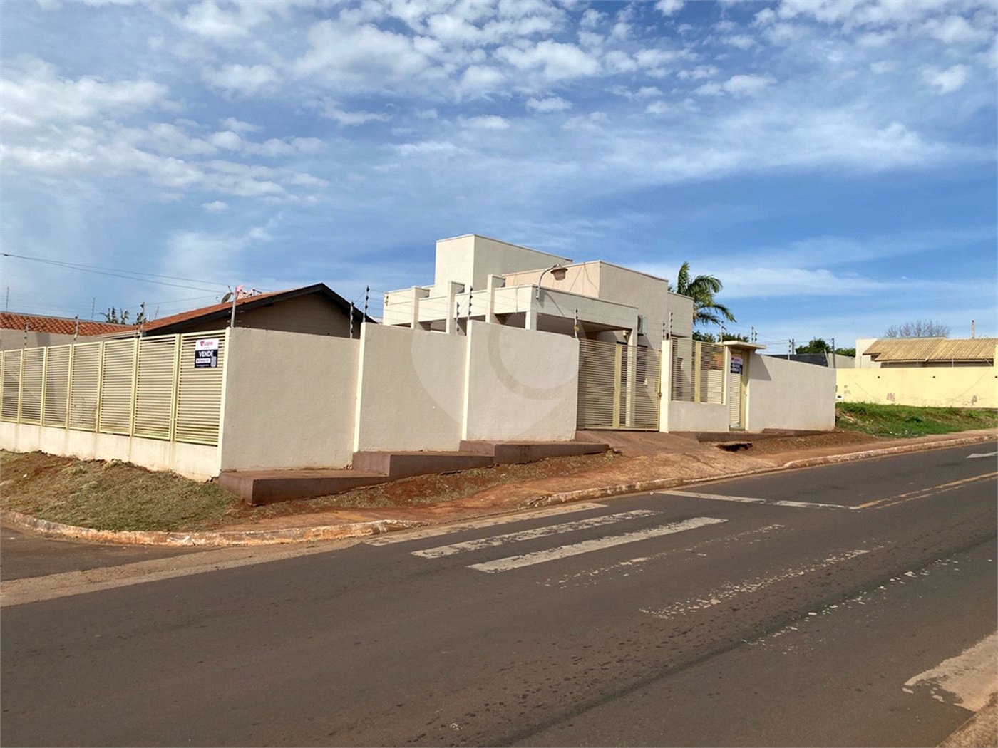 Casa à venda com 2 quartos em Residencial Ponta Porã I, Ponta Porã, MS