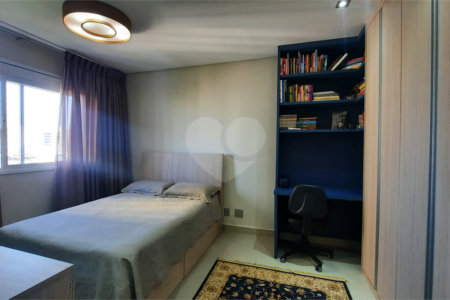 Apartamento à venda com 3 suítes em Jardim Marajoara, São Paulo, SP