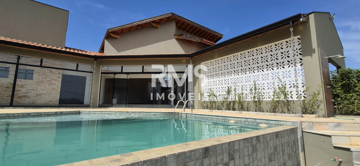 Casa à venda com 3 suítes no condomínio Santo Antonio ii, Itu - SP