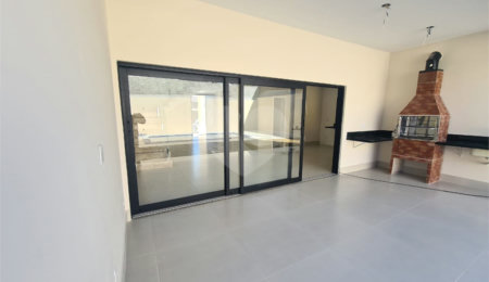 Casa à venda com 3 suítes no condomínio Loteamento Recanto dos Paturis, Vinhedo - SP