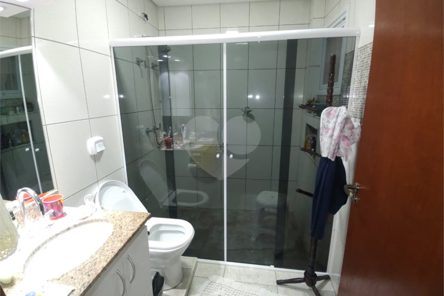 Casa à venda com 3 suítes no condomínio Morada das Hortênsias, São Paulo - SP