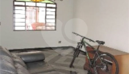 Sobrado à venda com 4 quartos em Vila Ipojuca, São Paulo, SP