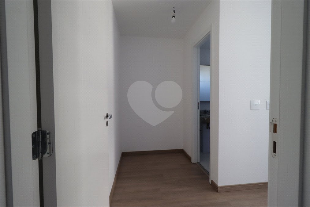 Apartamento à venda com 3 quartos, sendo 1 suíte, em Vila Anastácio, São Paulo, SP